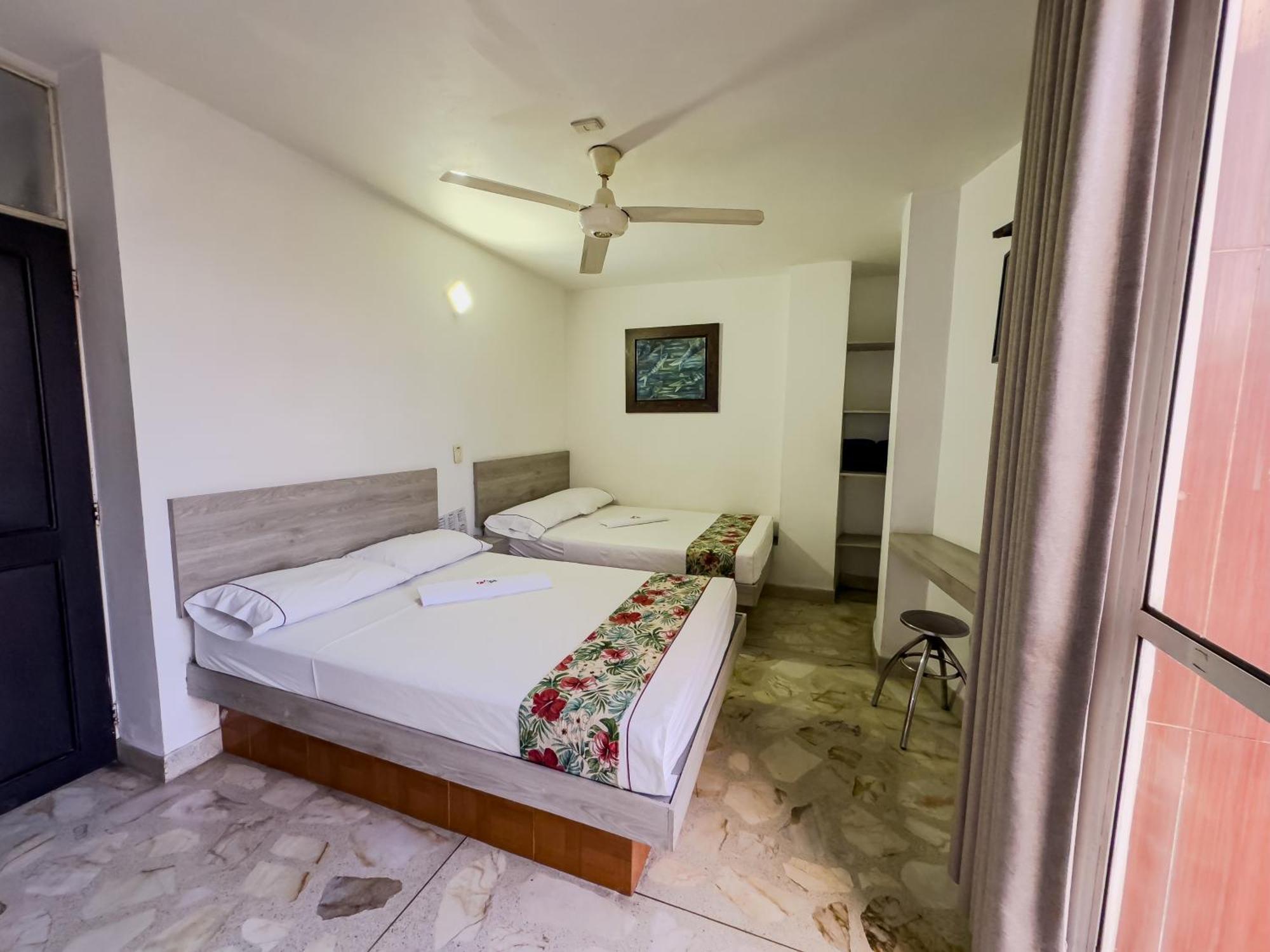 Hotel Macedonia Plaza Medellin Итагуи Экстерьер фото