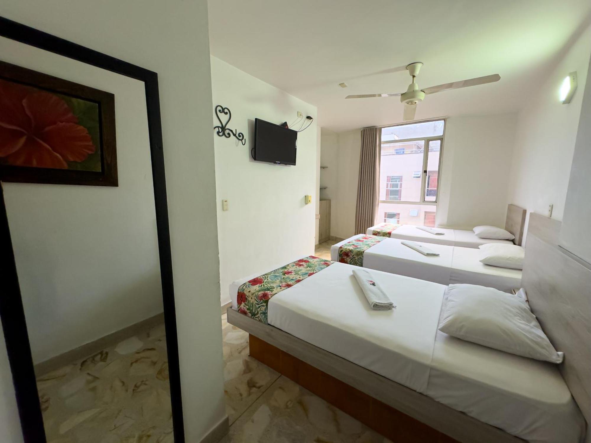 Hotel Macedonia Plaza Medellin Итагуи Экстерьер фото